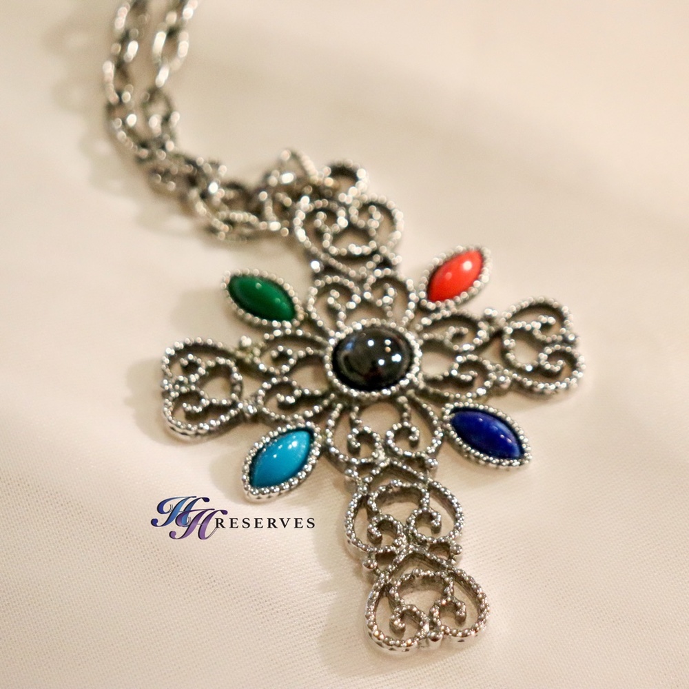Vintage 1976 Avon Romanesque Cross Pendant Necklace